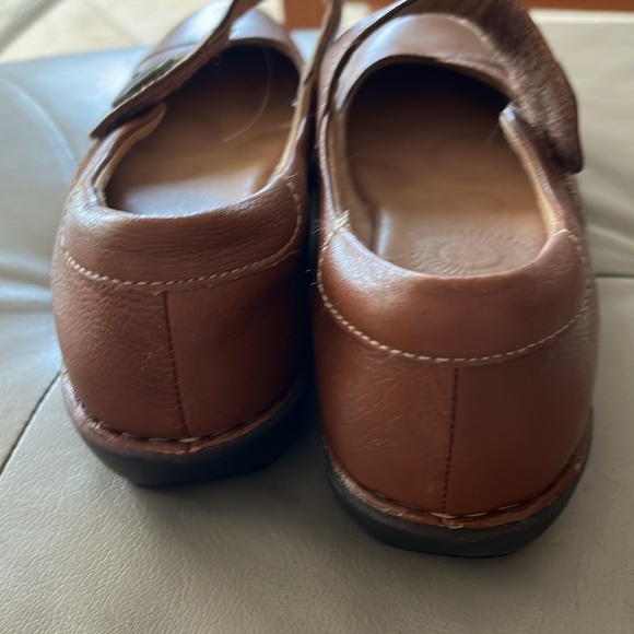 Montana Artisan crafted leather shoes - Picture 3 of 14